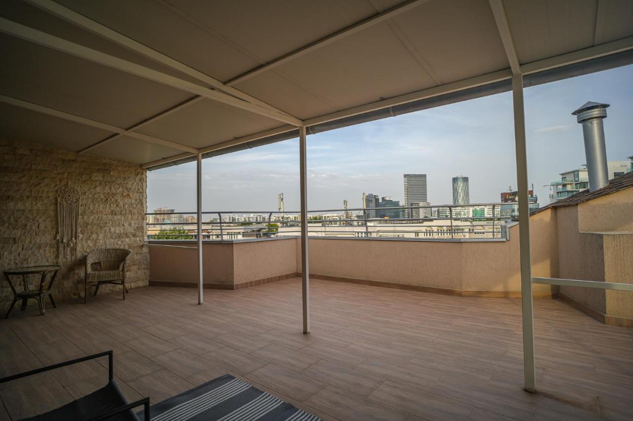 Penthouse With Huge Rooftop & Amazing City View ブカレスト エクステリア 写真
