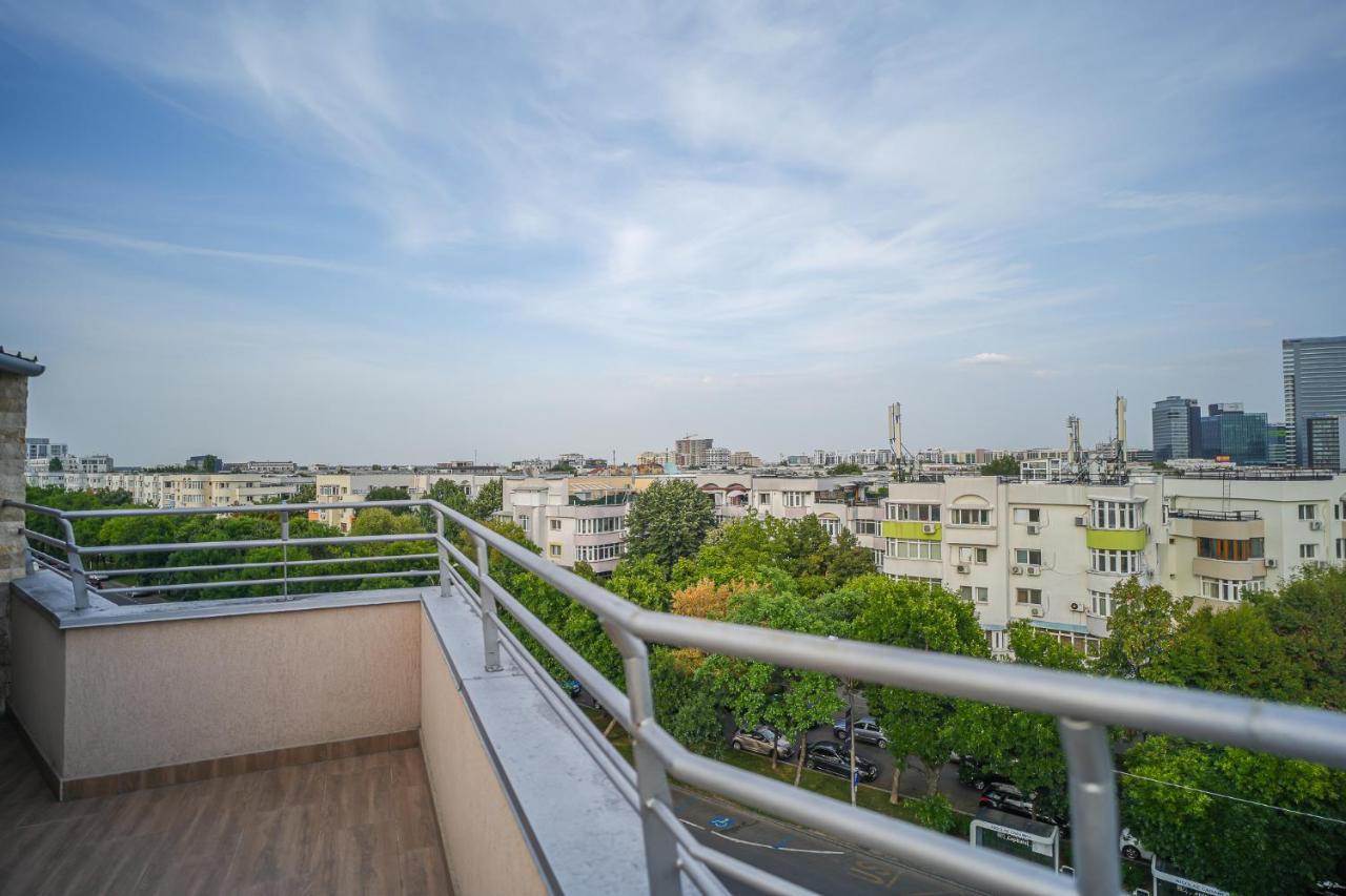 Penthouse With Huge Rooftop & Amazing City View ブカレスト エクステリア 写真